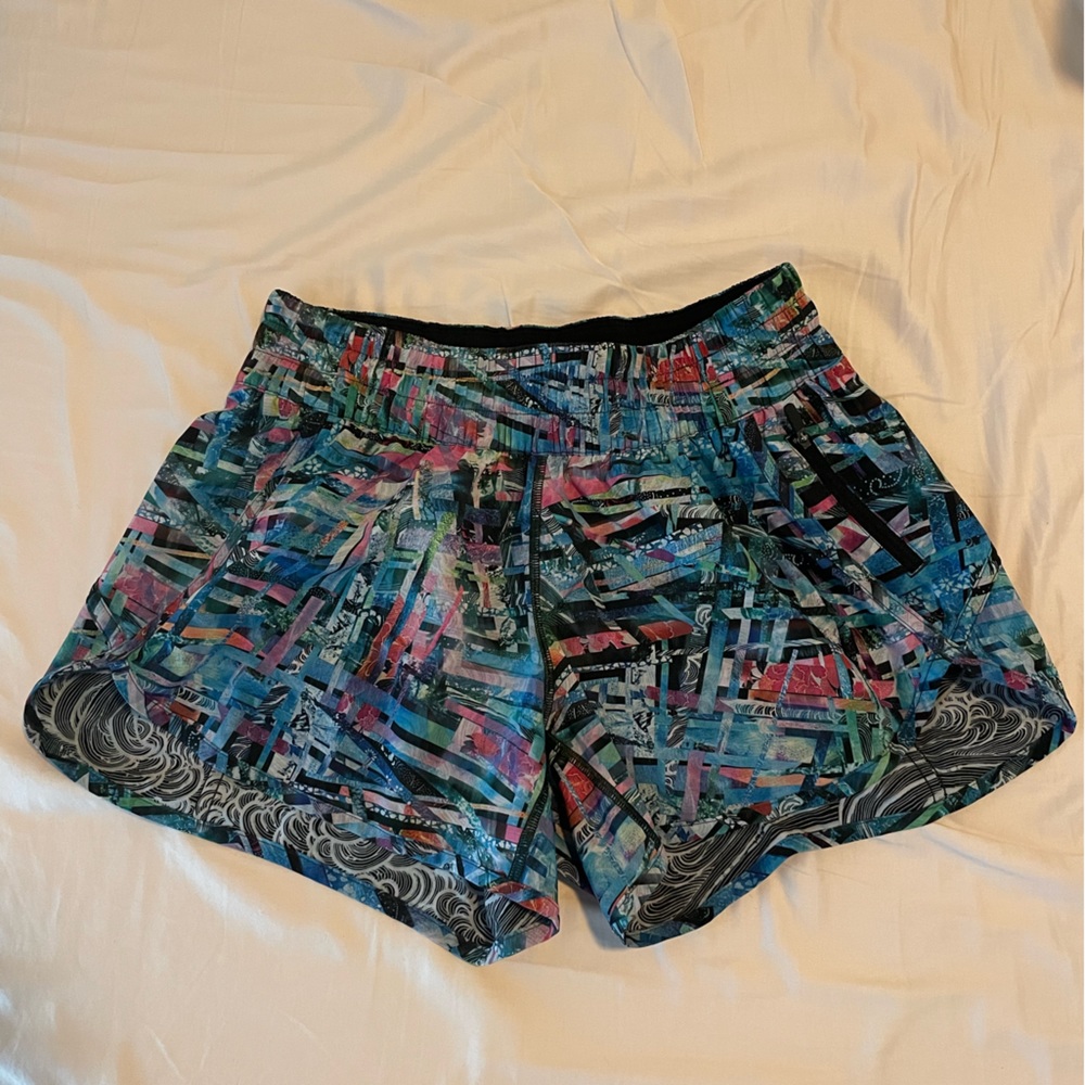 lululemon seawheeze 2018 tracker shorts size 8